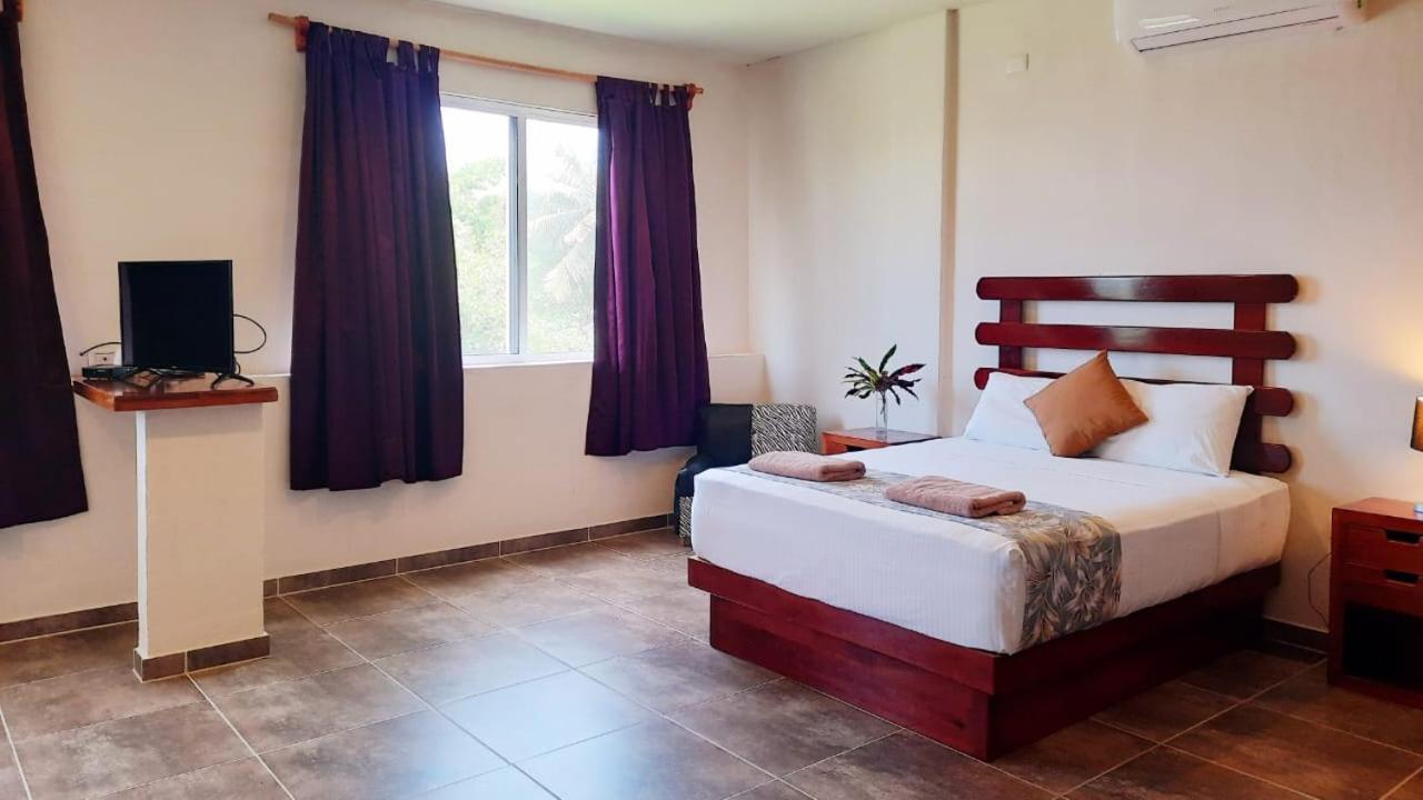 Porto Coral Hotel & Suites Chetumal Dış mekan fotoğraf